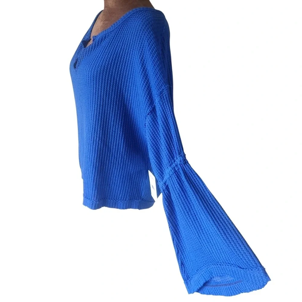 NWT Free People We‎ The Free Blue Waffle Knit Bell Sleeve Top Size XS Relaxed